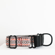 Load image into Gallery viewer, Vera Martingale Collar